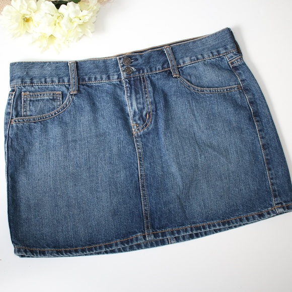 Old Navy Dresses & Skirts - Old Navy Blue Denim Mini Skirt Medium